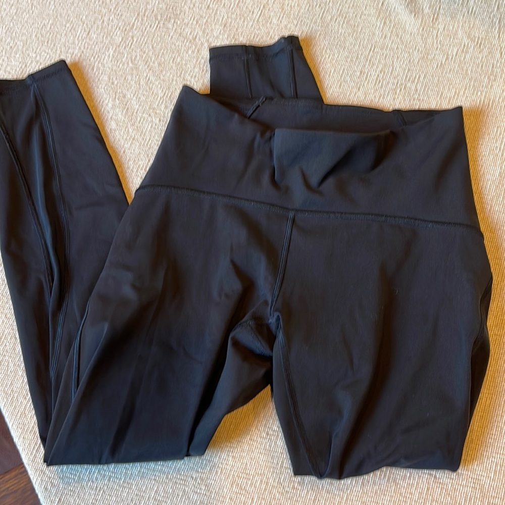 Lululemon cropped leggings